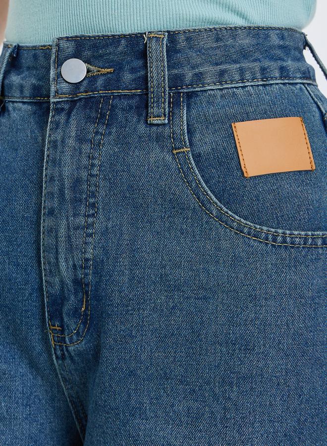 ستايلي جينز بخصر عالي وقصة مريحة - Image 2